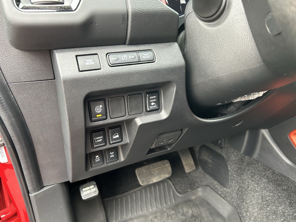 2022 Nissan Frontier PRO-4X photo 11