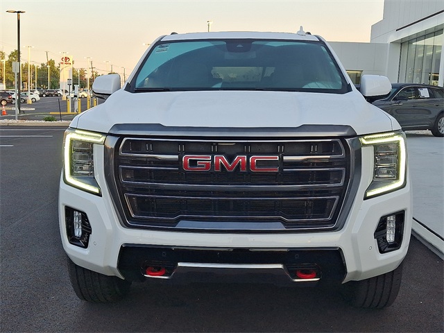 2023 Gmc Yukon XL AT4 photo 3