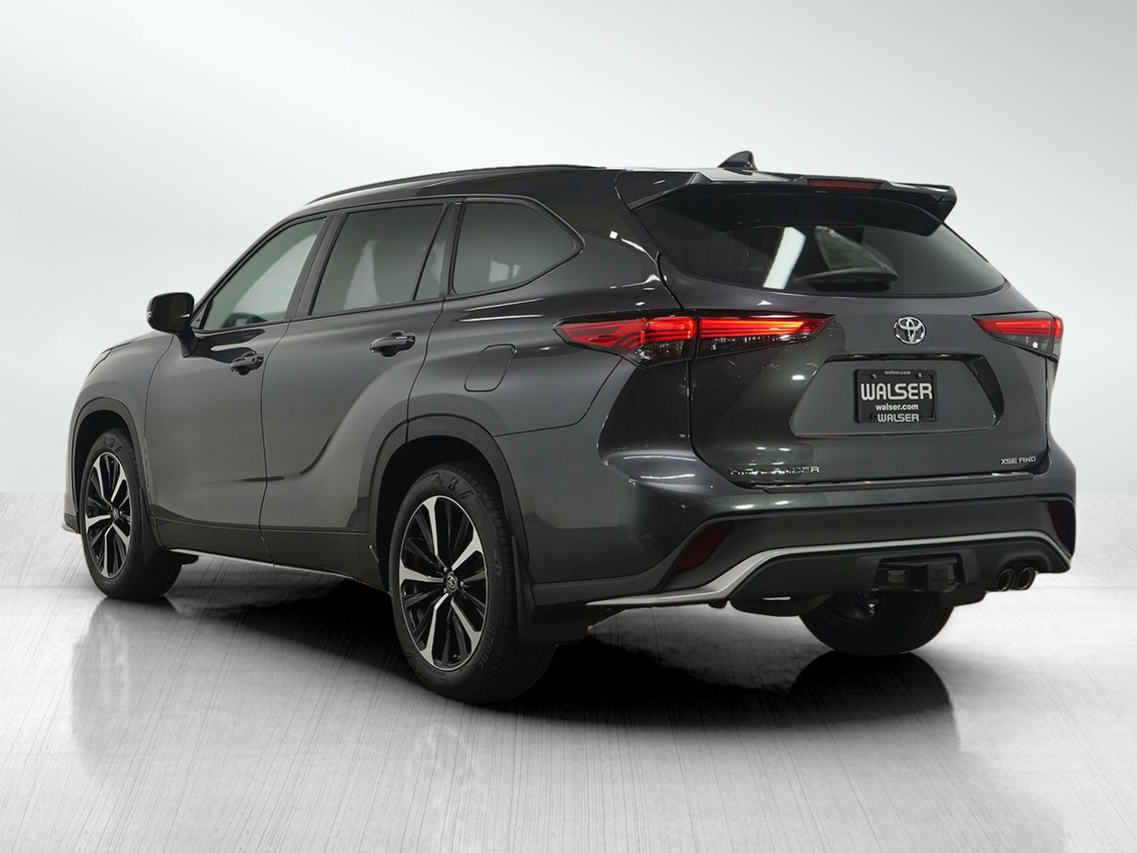 2022 Toyota Highlander XSE photo 3
