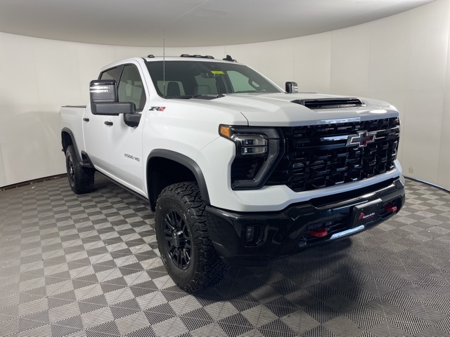 Used 2024 Chevrolet Silverado 2500HD ZR2 with VIN 1GC4YYEY4RF252996 for sale in Shakopee, Minnesota
