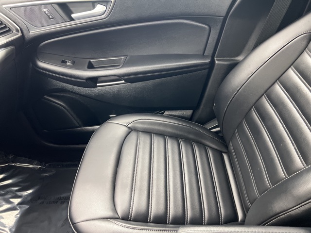 2022 Ford Edge SEL photo 20