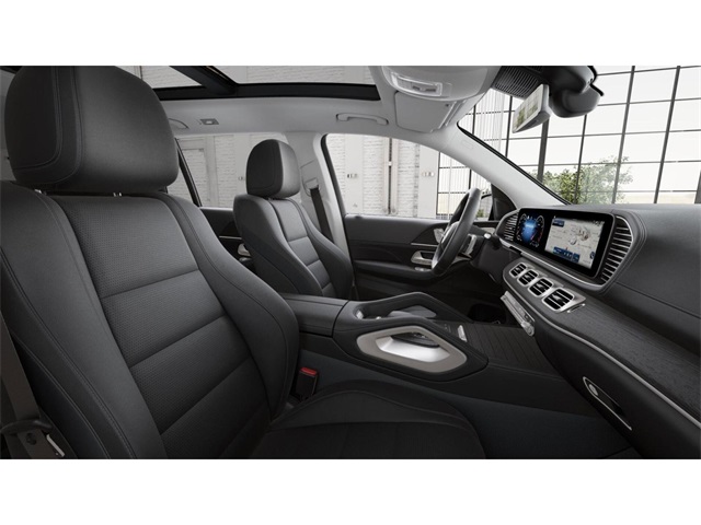 2026 Mercedes Benz GLS 450 4MATIC photo 4