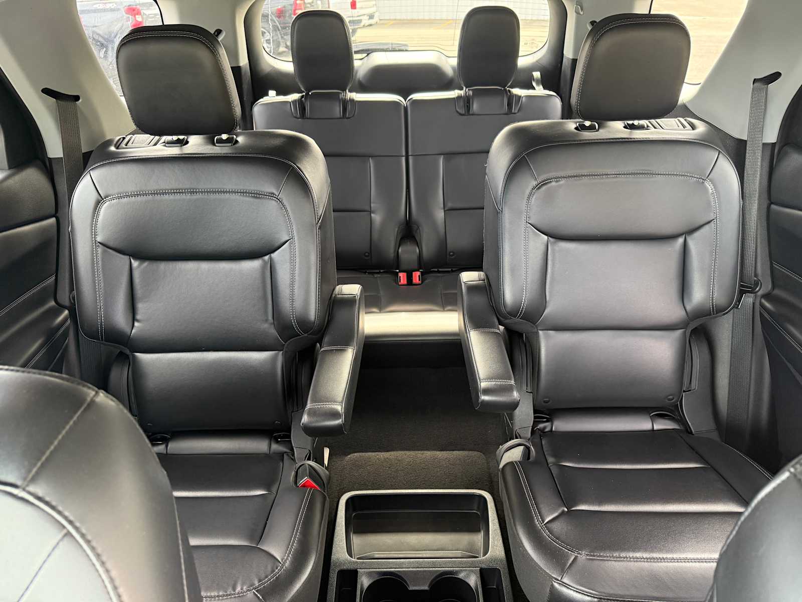 2021 Ford Explorer XLT photo 19