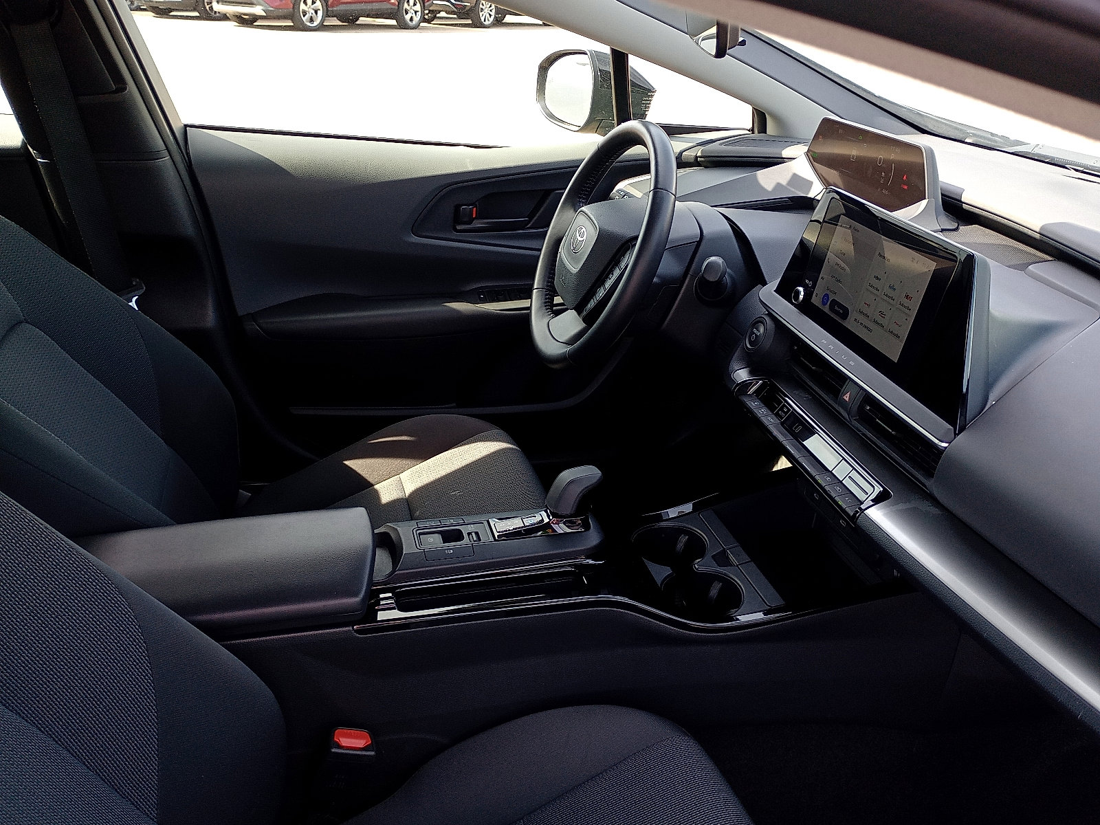 2024 Toyota Prius LE photo 7