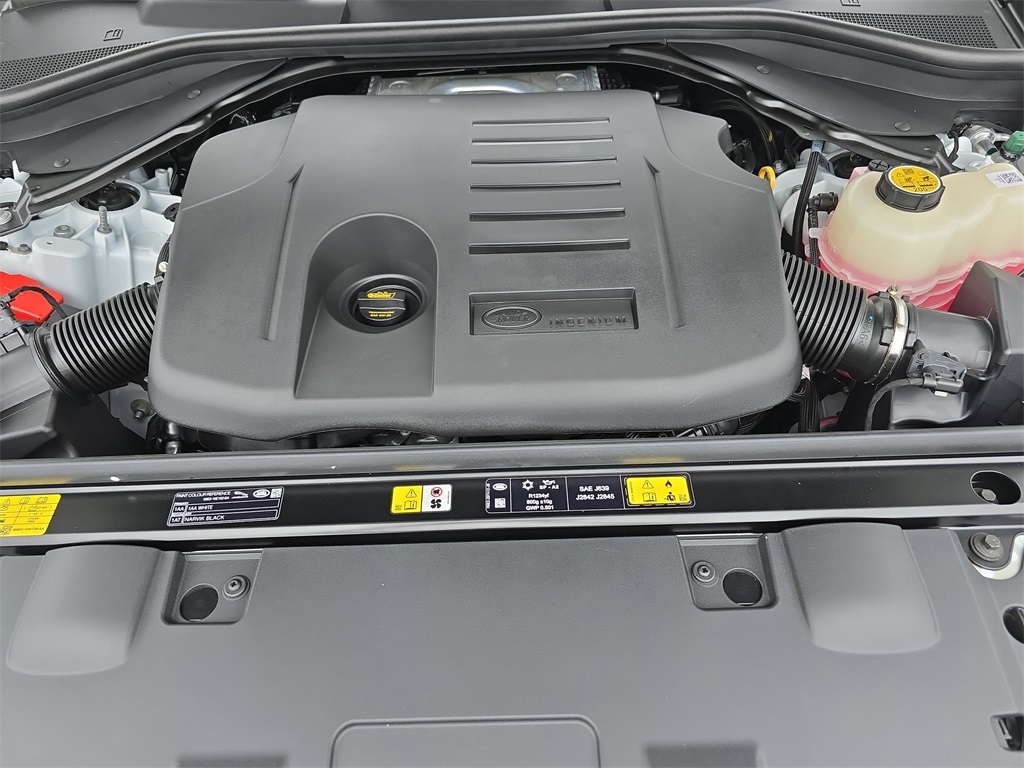 2025 Land Rover Range Rover Sport SE photo 25