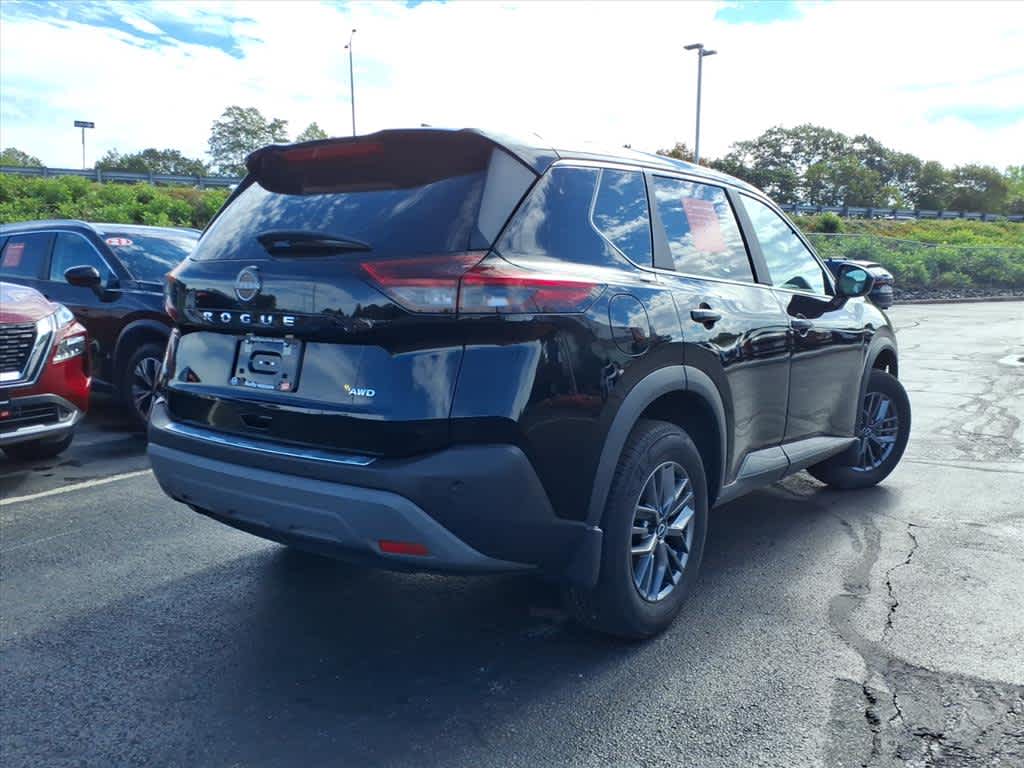 2023 Nissan Rogue S photo 5