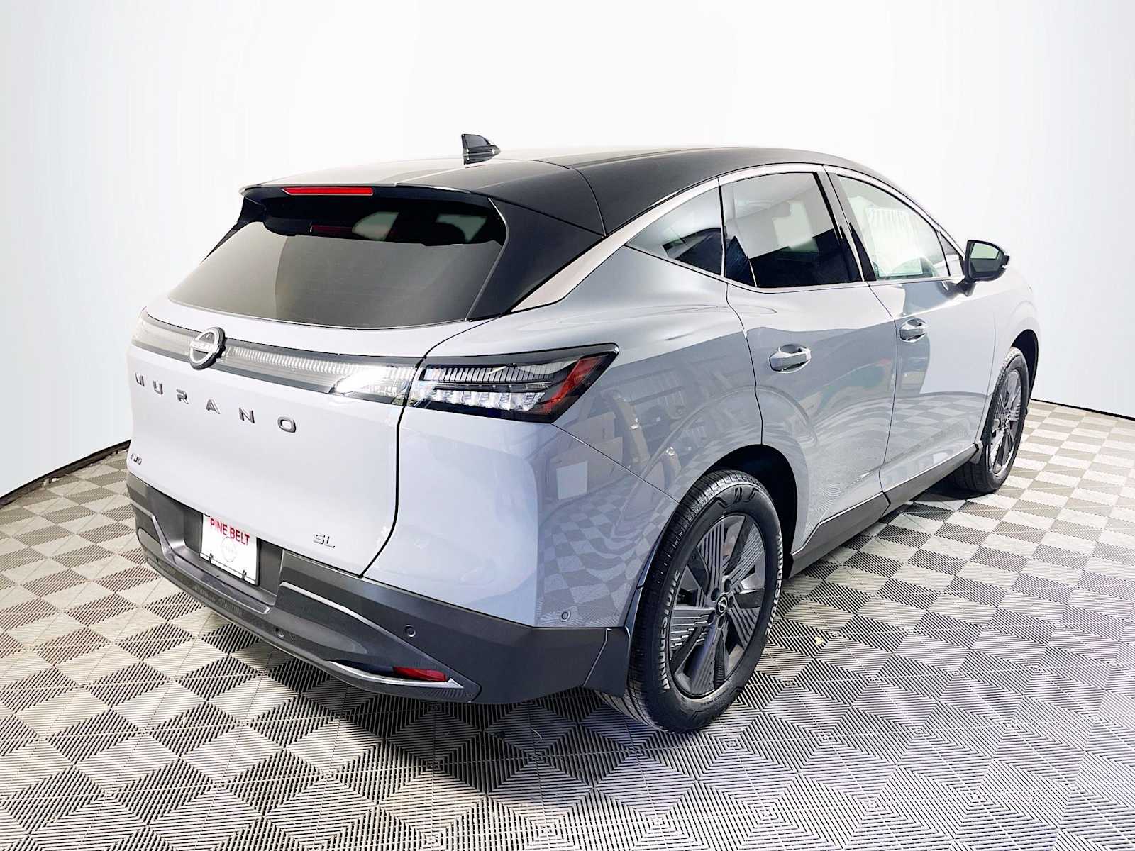 2025 Nissan Murano SL photo 2