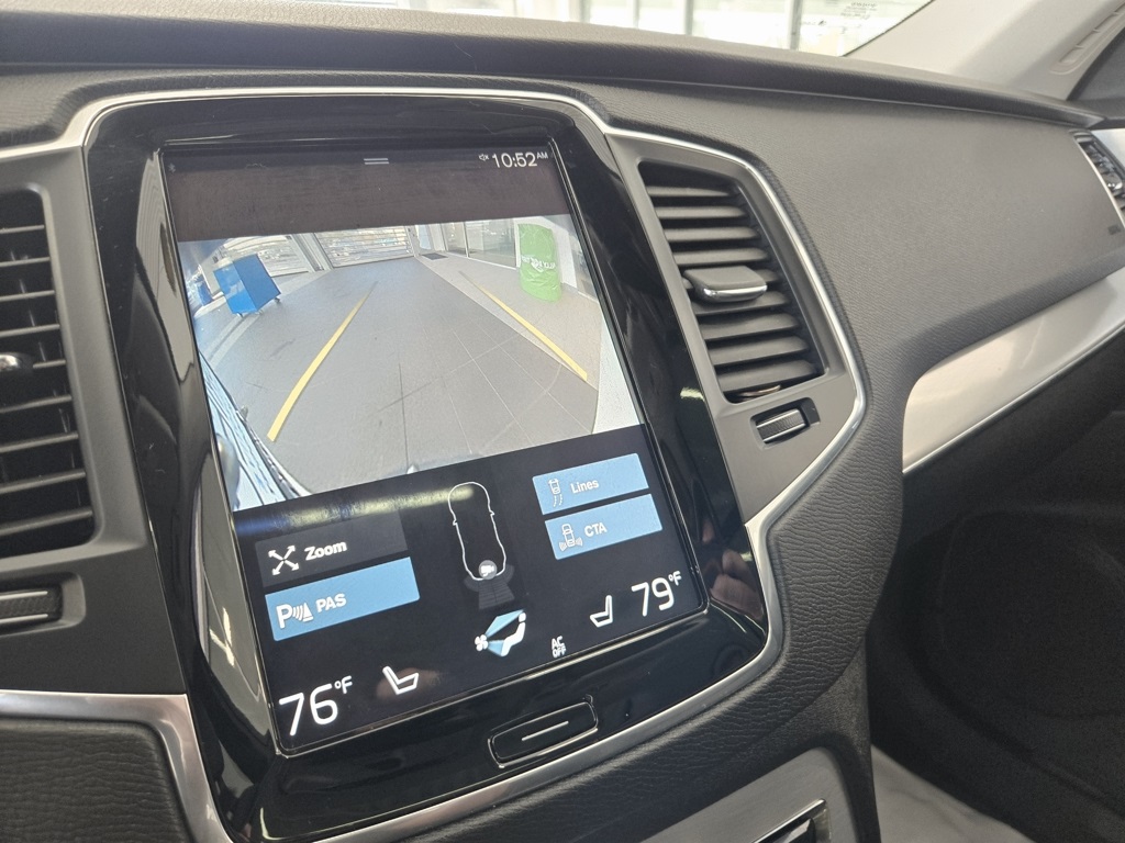 2016 Volvo XC90 T5 Momentum photo 26