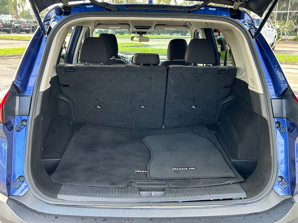 2023 Nissan Rogue SV photo 20