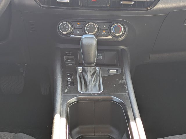 2025 Nissan Kicks S photo 15