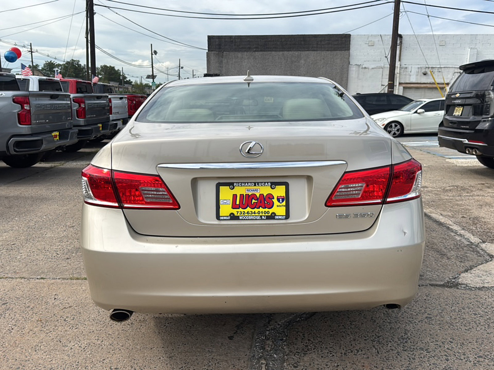 2011 Lexus ES 350 photo 4