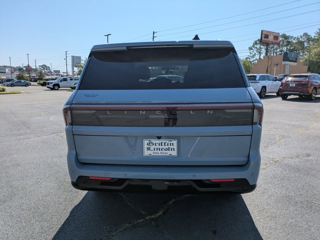 2025 Lincoln Navigator Reserve photo 4