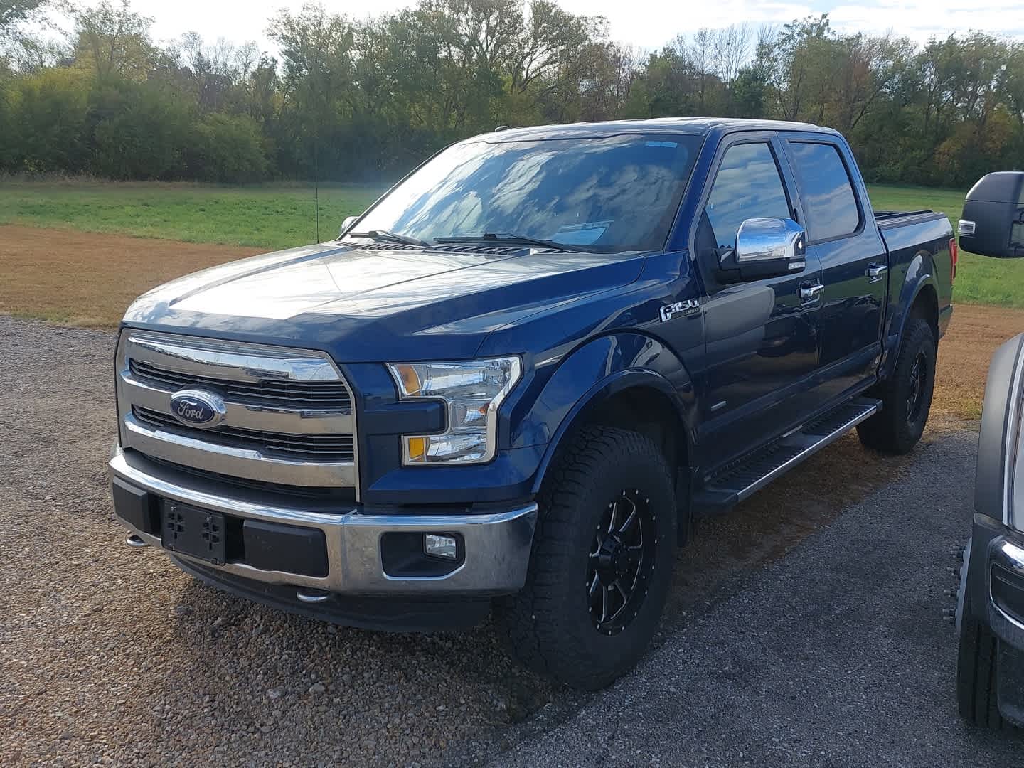 2016 Ford F-150 Lariat photo 3