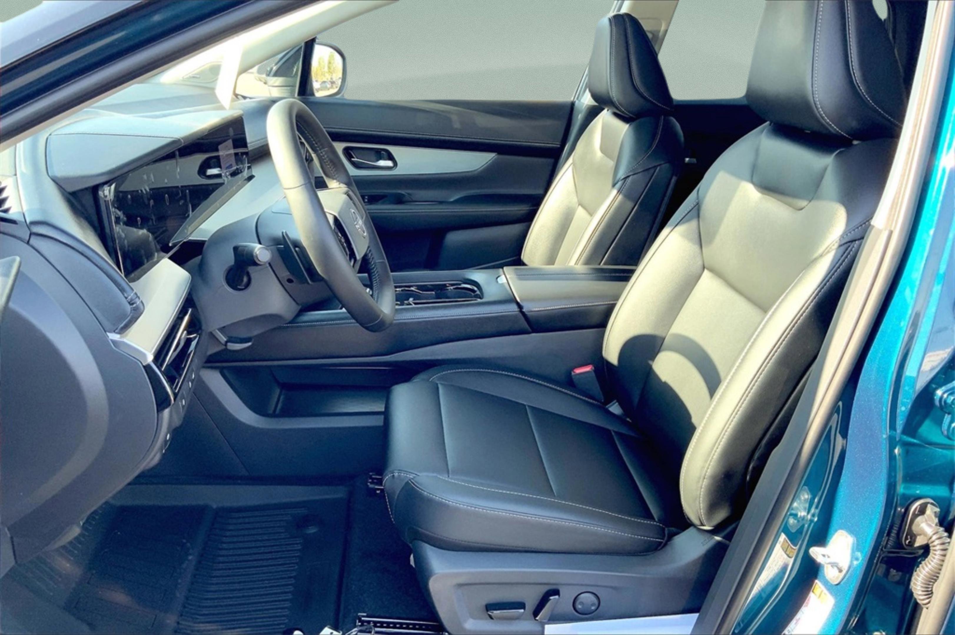 2025 Nissan Murano SL photo 9