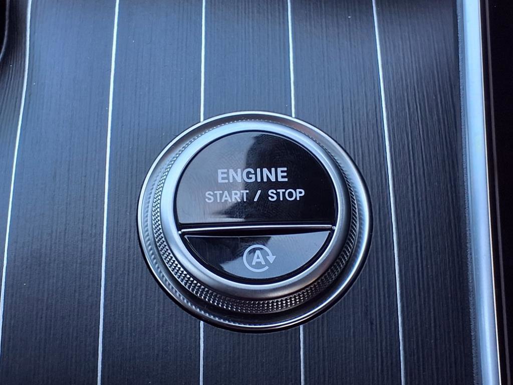 2025 Mercedes Benz C 300 4MATIC Sedan photo 12
