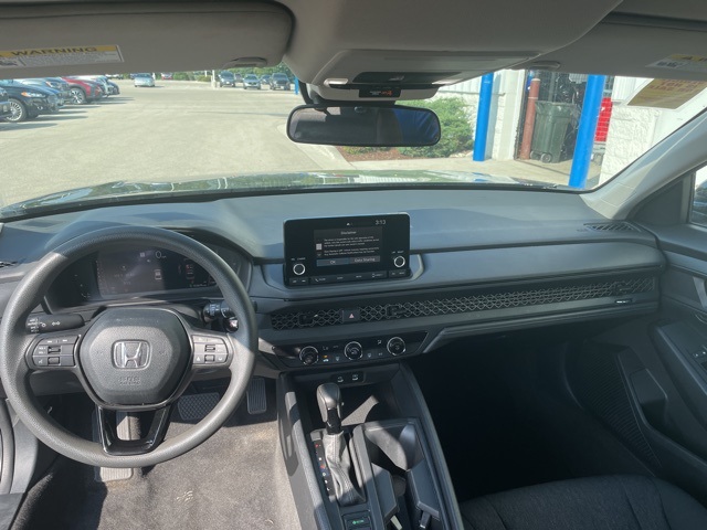 2023 Honda Accord LX photo 4