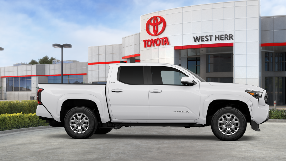 2025 Toyota Tacoma SR5 4x4 Double Cab photo 13