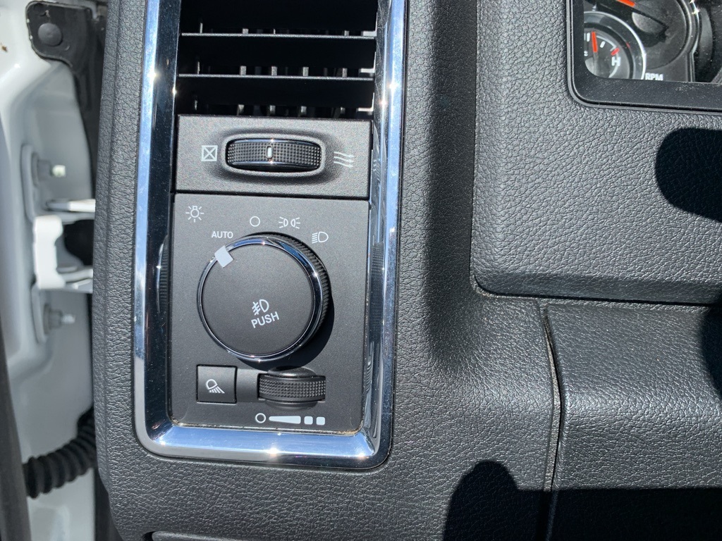 2016 Ram 2500 Laramie photo 15