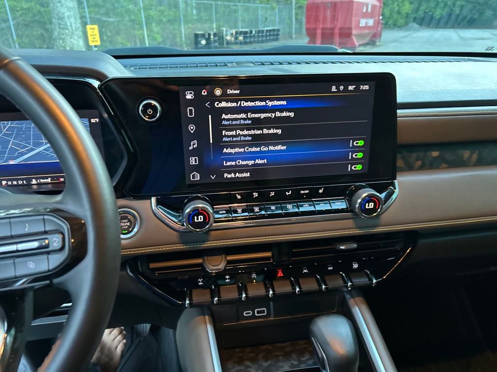 2024 Chevrolet Colorado ZR2 photo 14