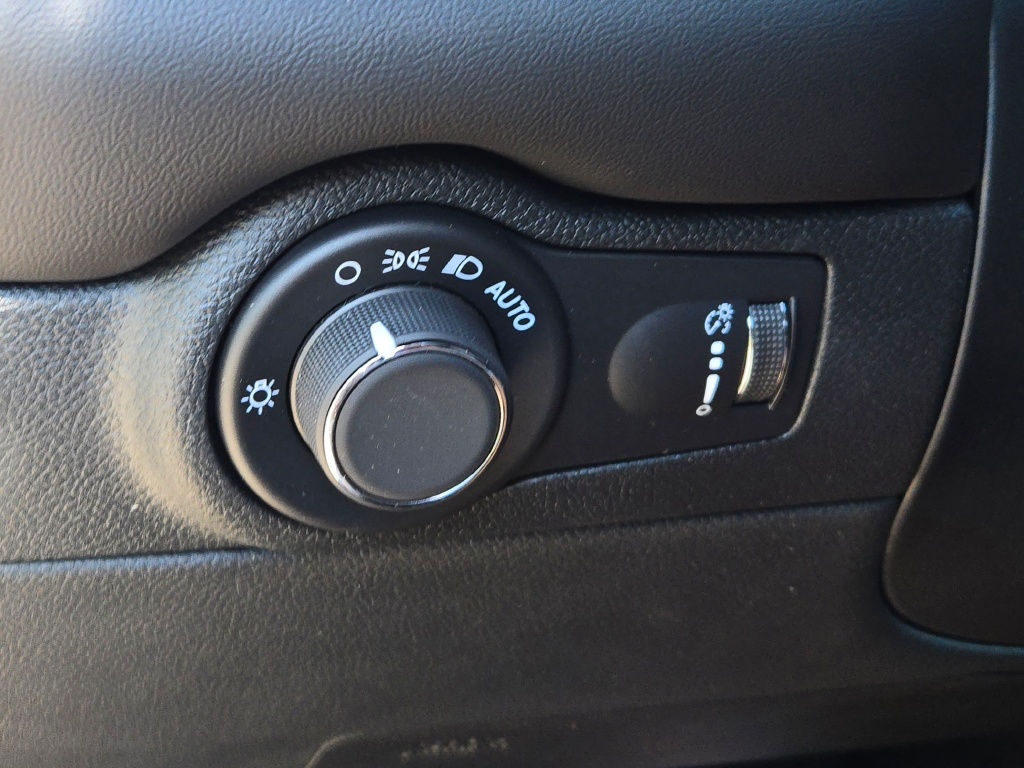 2024 Dodge Durango SXT photo 24