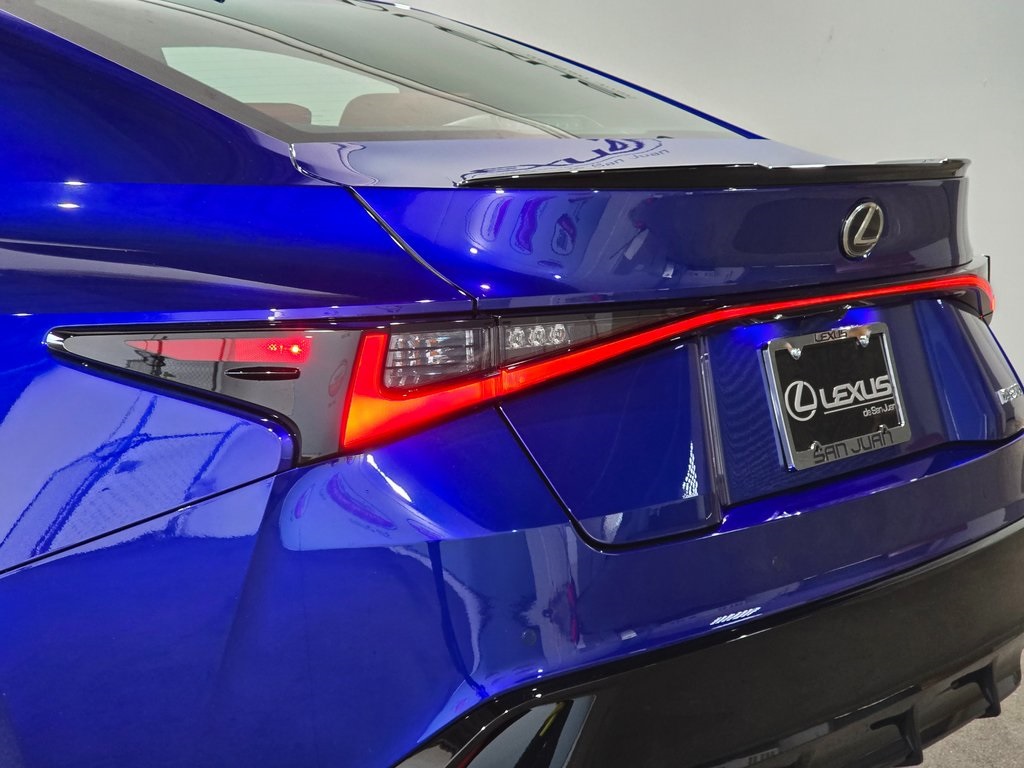 2025 Lexus IS 300 F SPORT photo 10