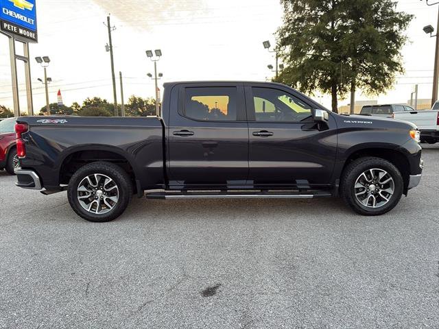 2022 Chevrolet Silverado 1500 LT photo 8