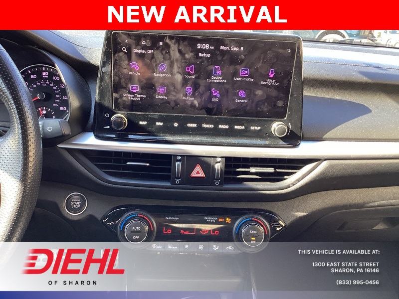 2022 Kia Forte GT-Line photo 11