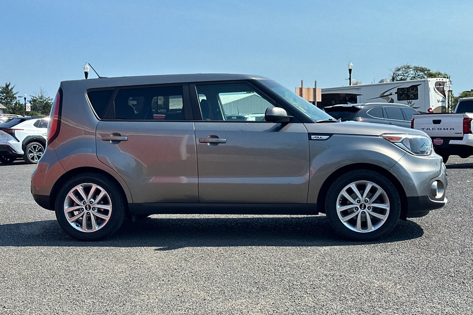 2018 Kia Soul Plus photo 2