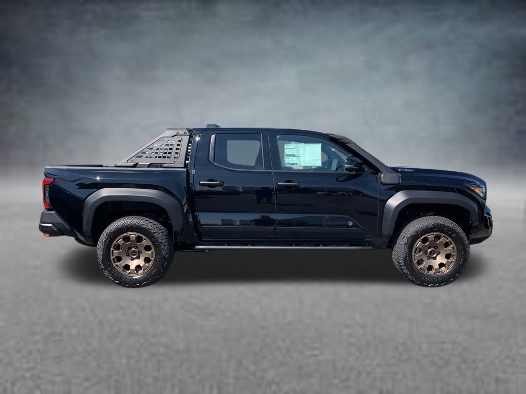 2025 Toyota Tacoma Trailhunter Double Cab photo 3