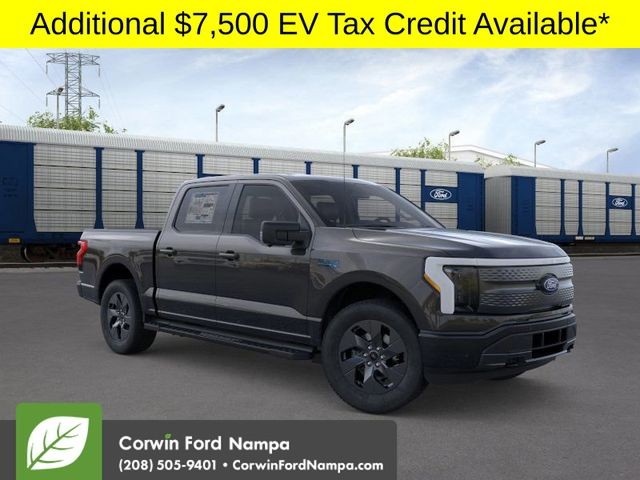2025 Ford F-150 Lightning Flash