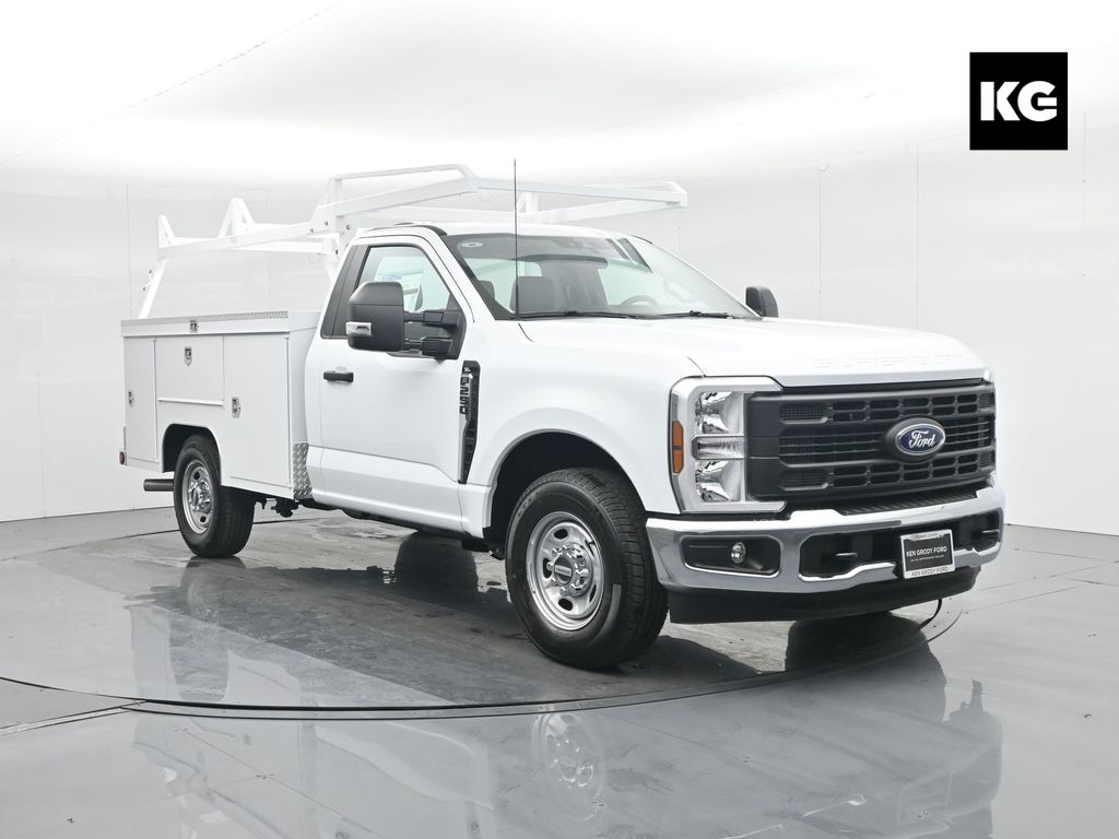 2026 Ford F-250 Super Duty XL's photo