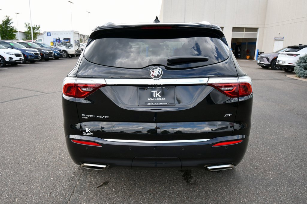 2022 Buick Enclave Essence photo 6