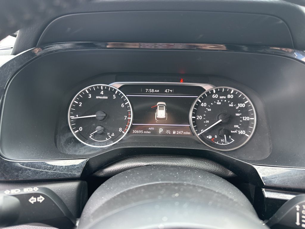 2024 Nissan Pathfinder SV photo 14