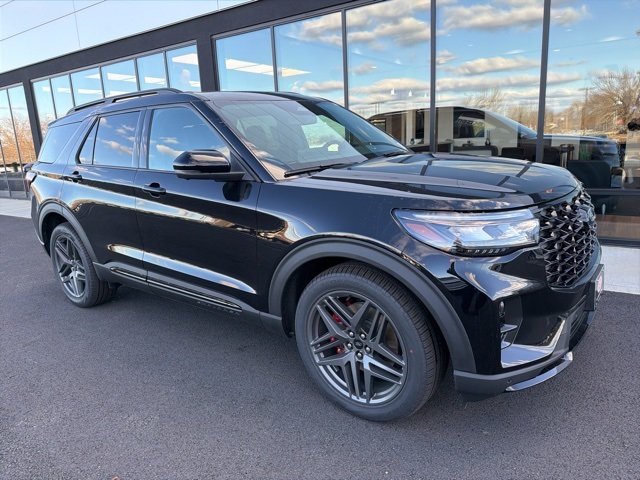 2026 Ford Explorer ST's photo