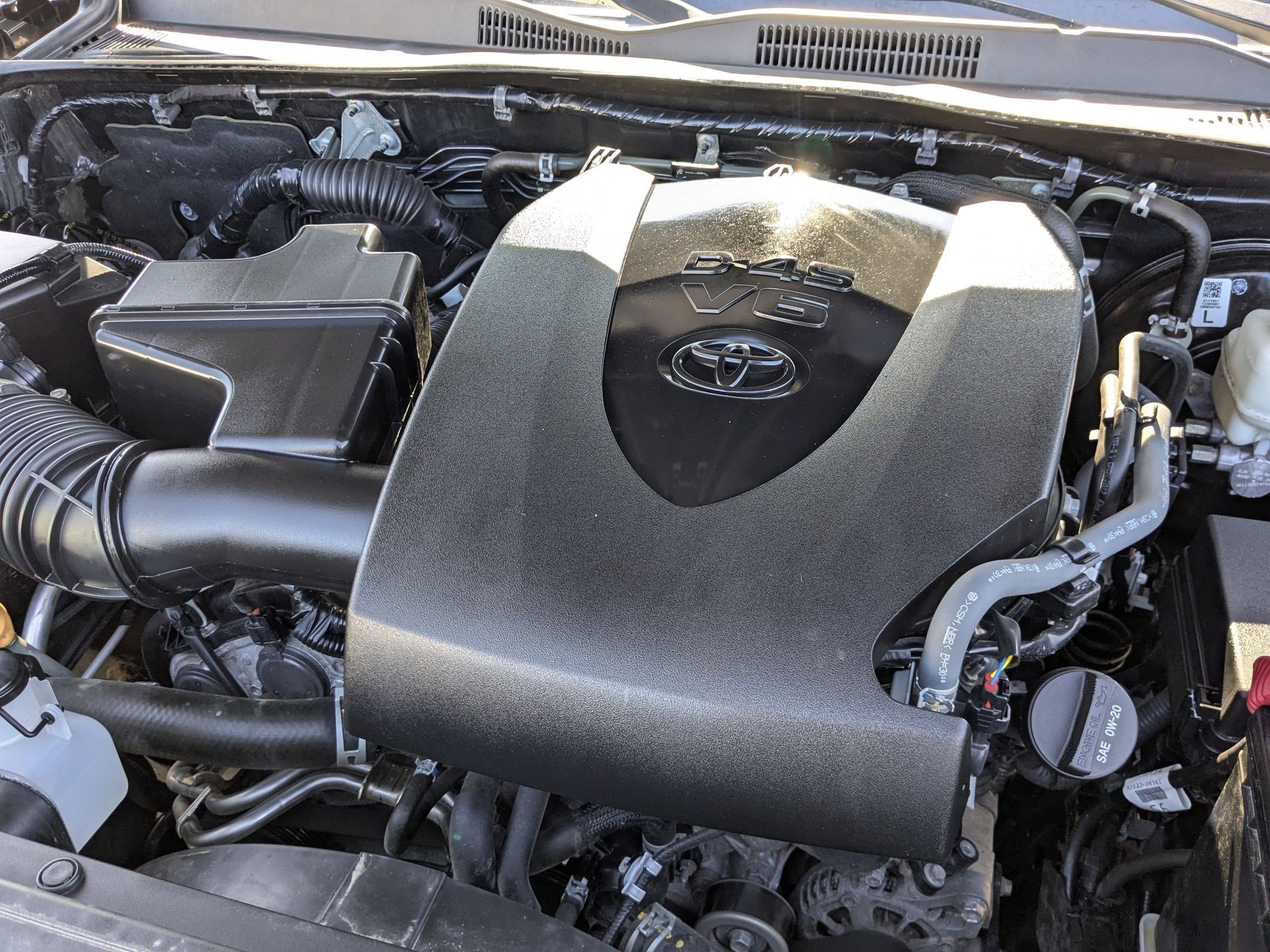 2020 Toyota Tacoma SR5 photo 29
