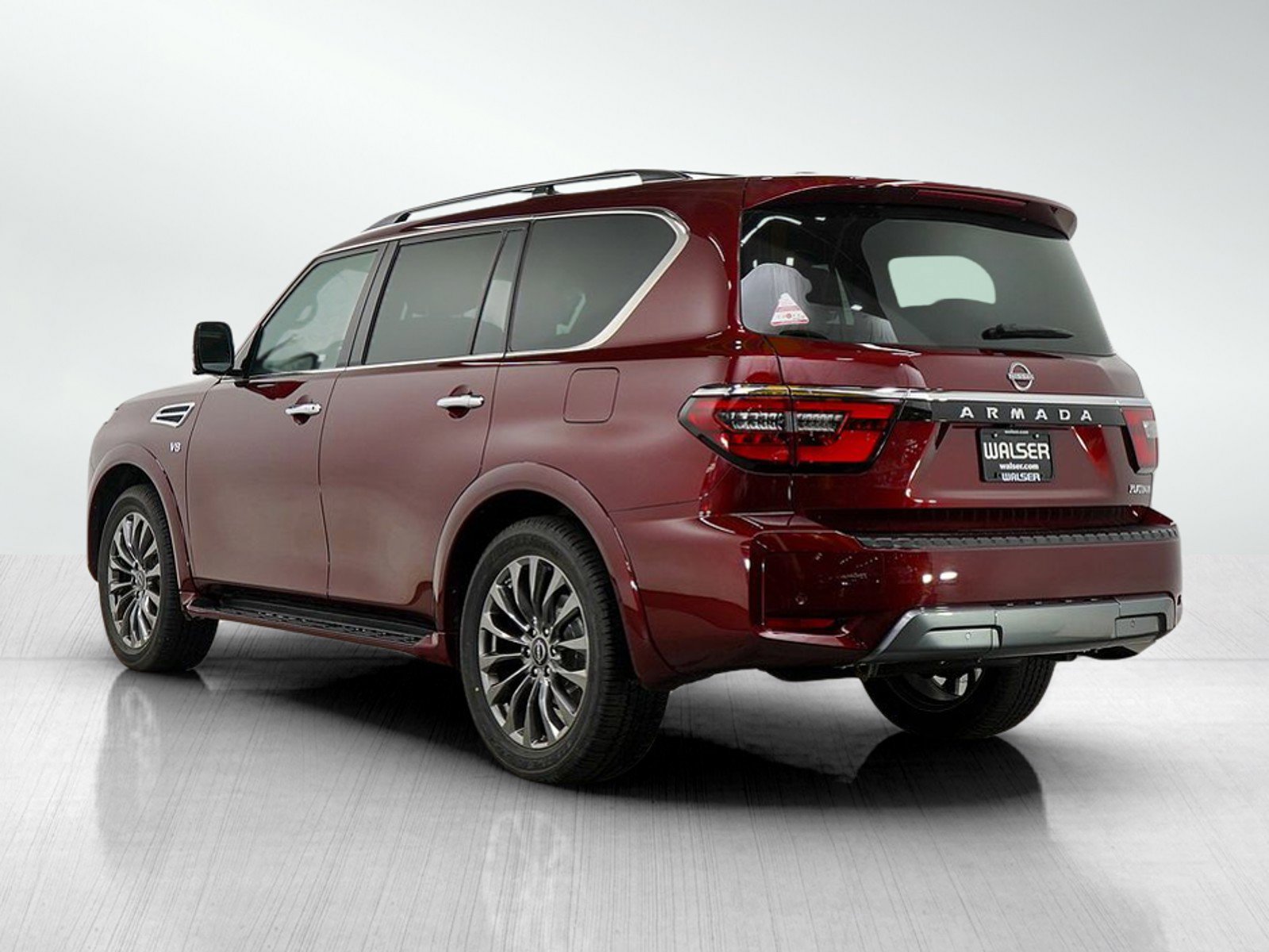2022 Nissan Armada Platinum photo 2