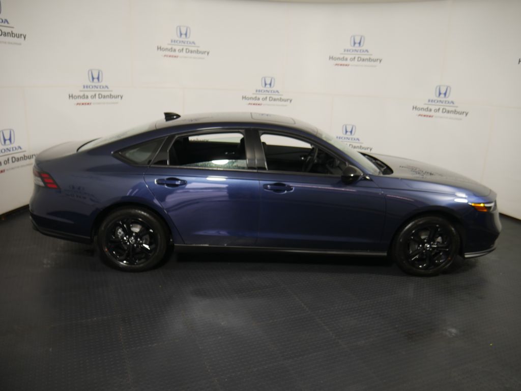 2025 Honda Accord 1.5T SE photo 3