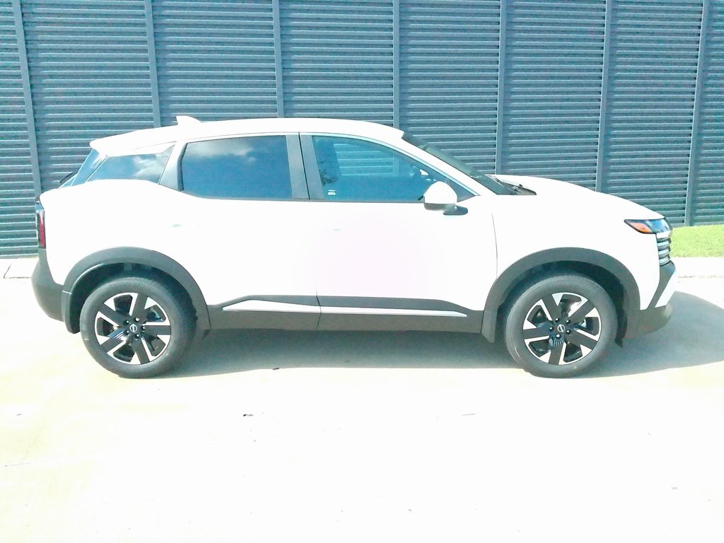 2025 Nissan Kicks SV photo 2