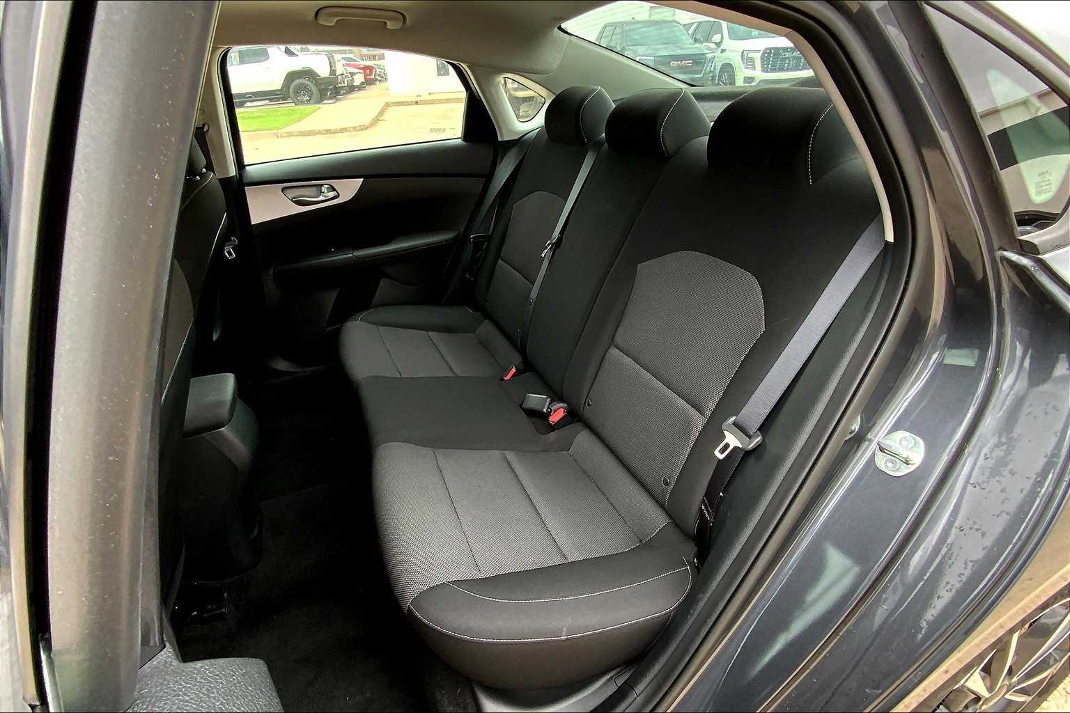 2024 Kia Forte LXS photo 20