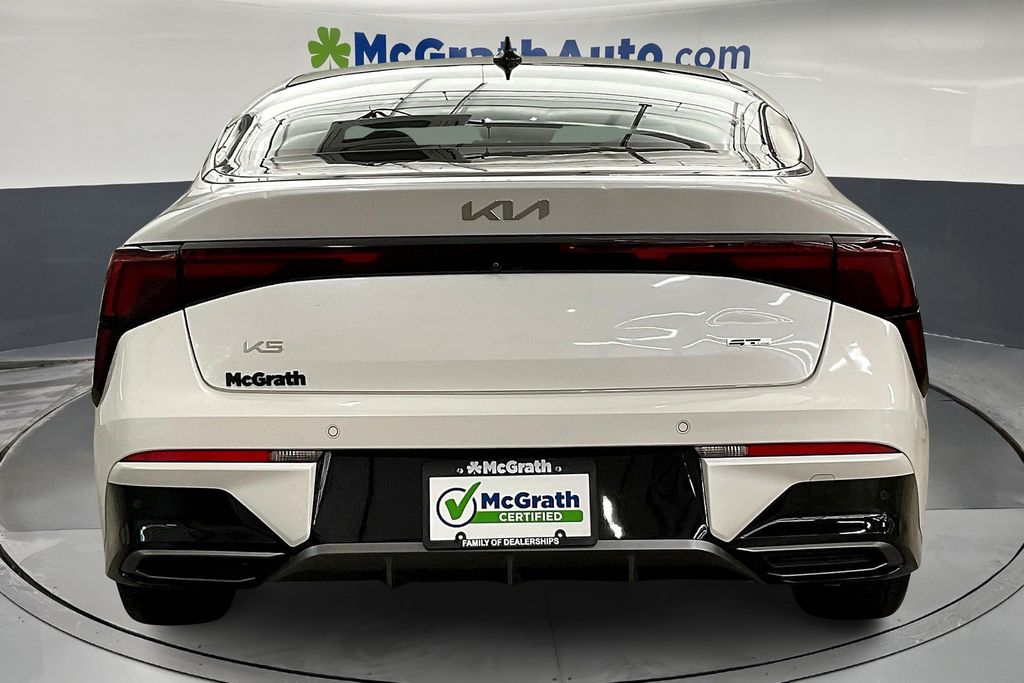 2025 Kia K5 GT-Line photo 3