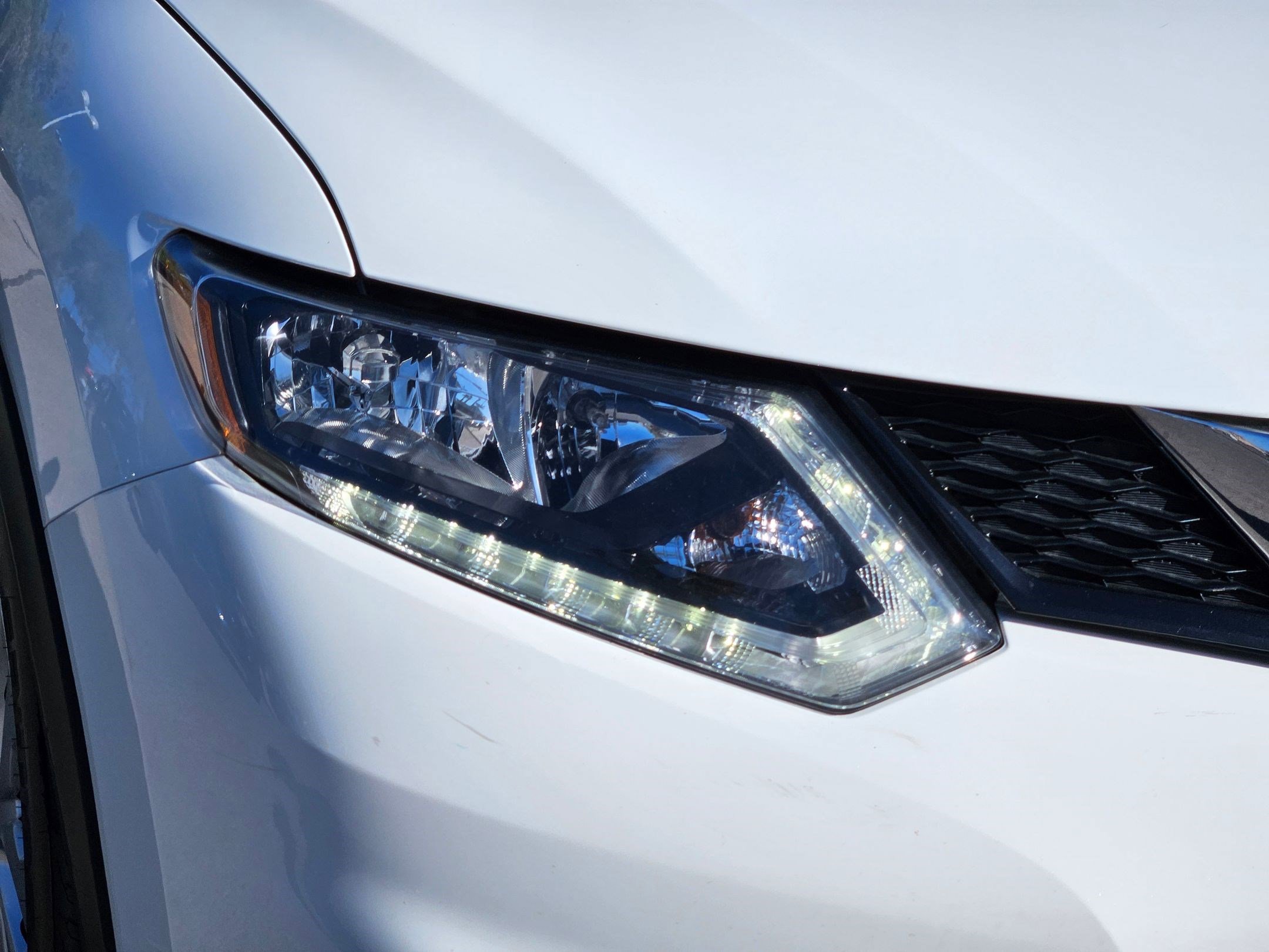 2016 Nissan Rogue S photo 9