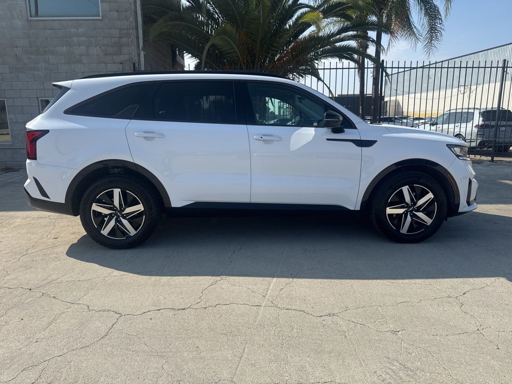 2022 Kia Sorento S photo 6
