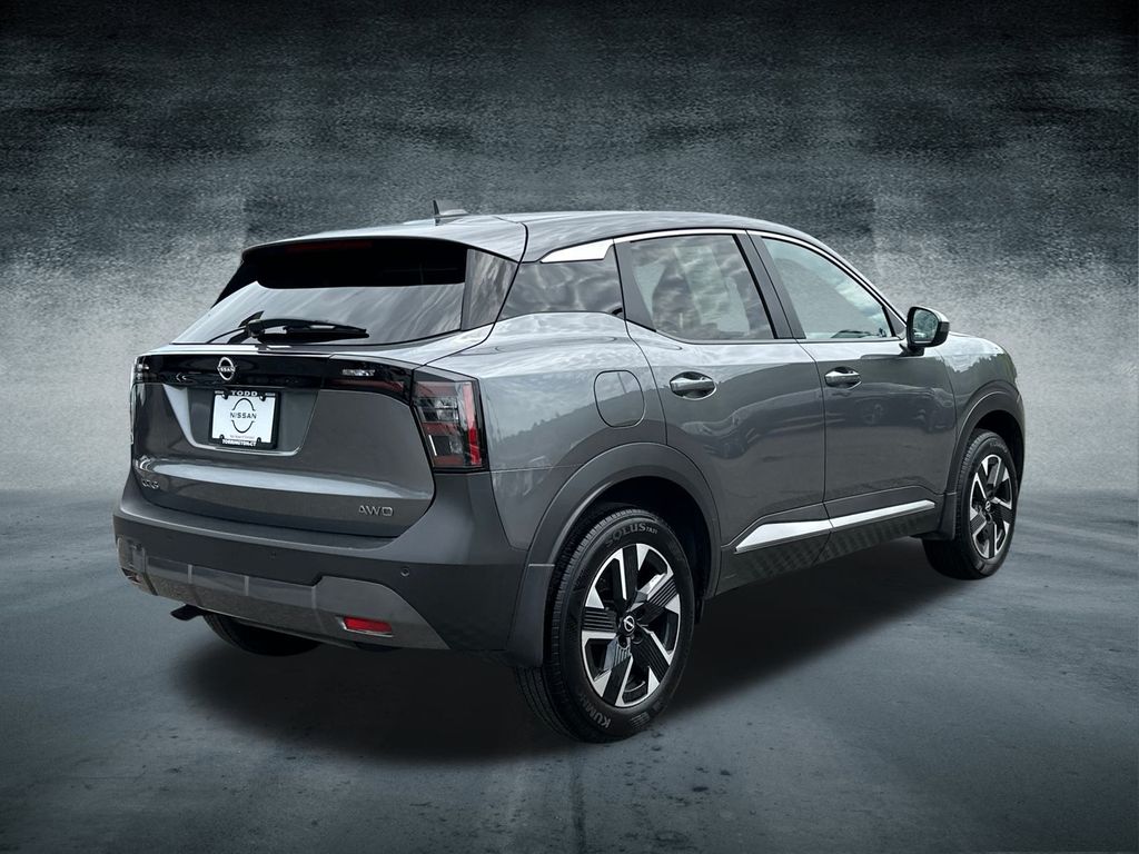 2025 Nissan Kicks SV photo 4