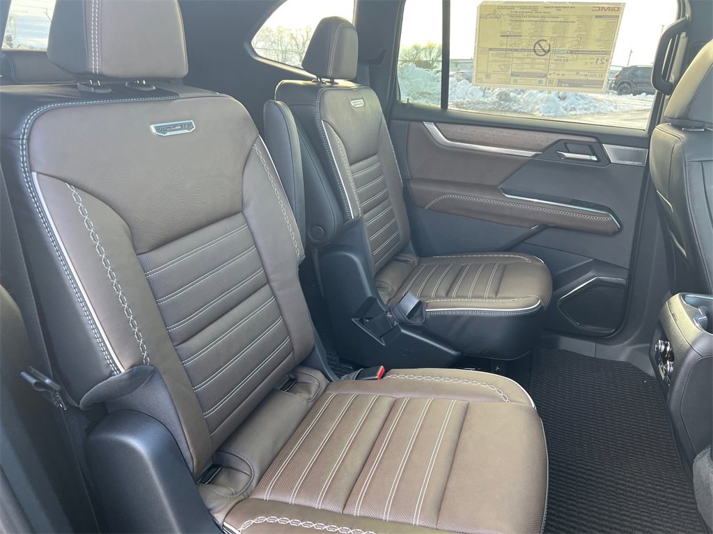 2026 GMC ACADIA - Image 37