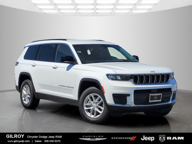 2025 Jeep Grand Cherokee L Laredo's photo