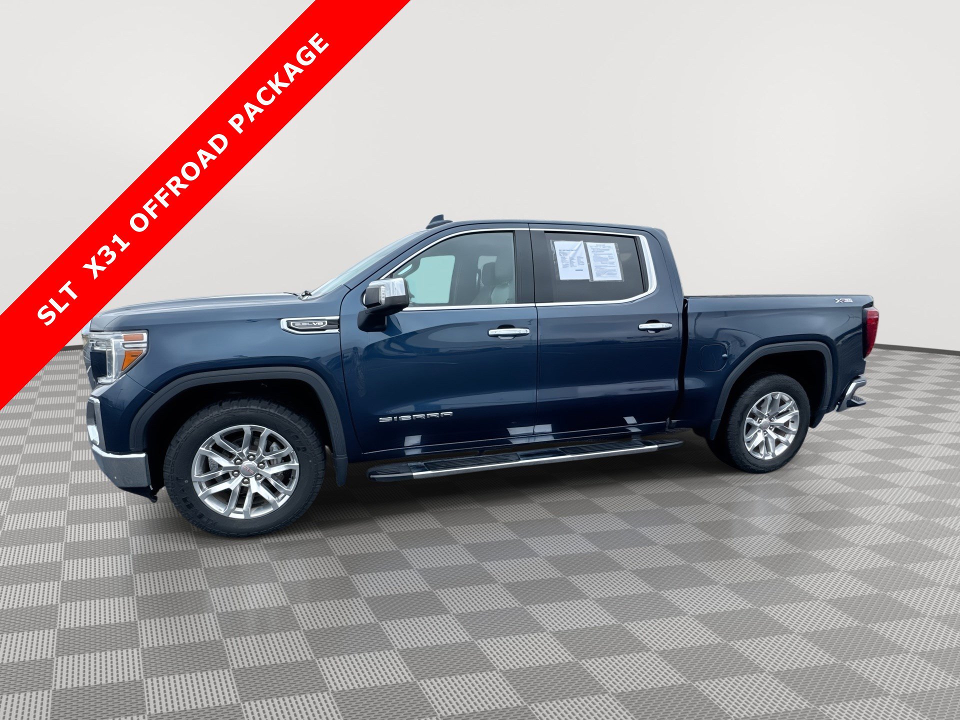 2021 GMC Sierra 1500 SLT's photo
