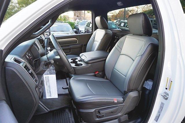 New 2023 Bright White Clear-Coat Exterior Paint RAM TRADESMAN Chassis Cab image 19