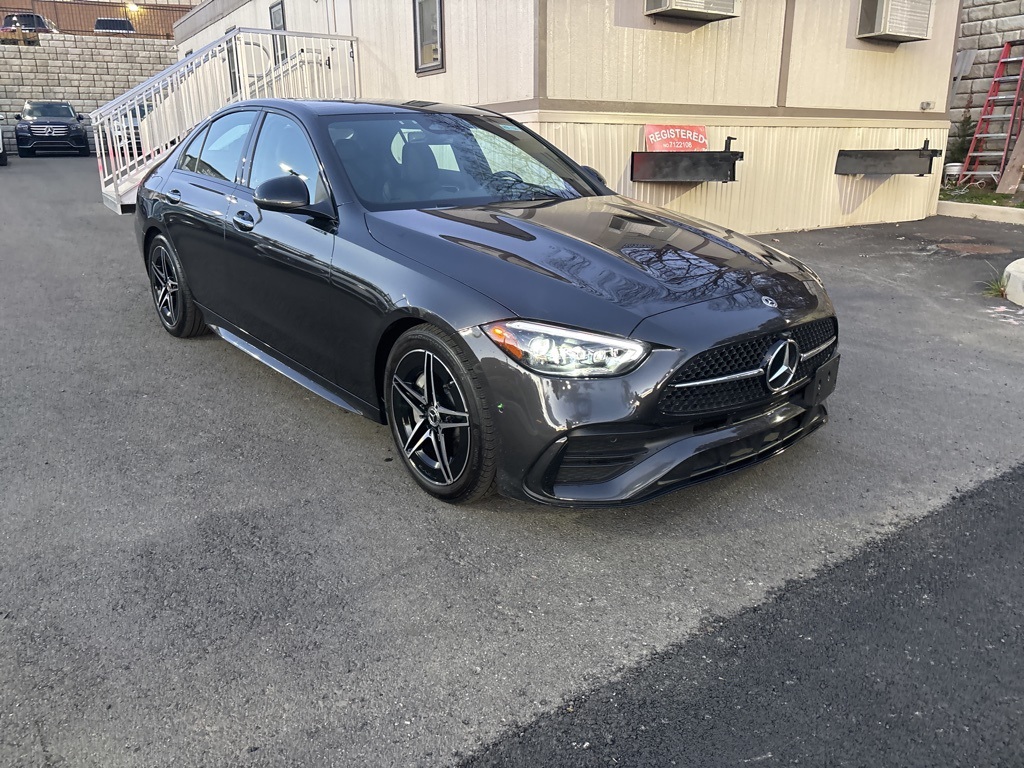 2025 Mercedes-Benz C-Class Sedan C 300's photo