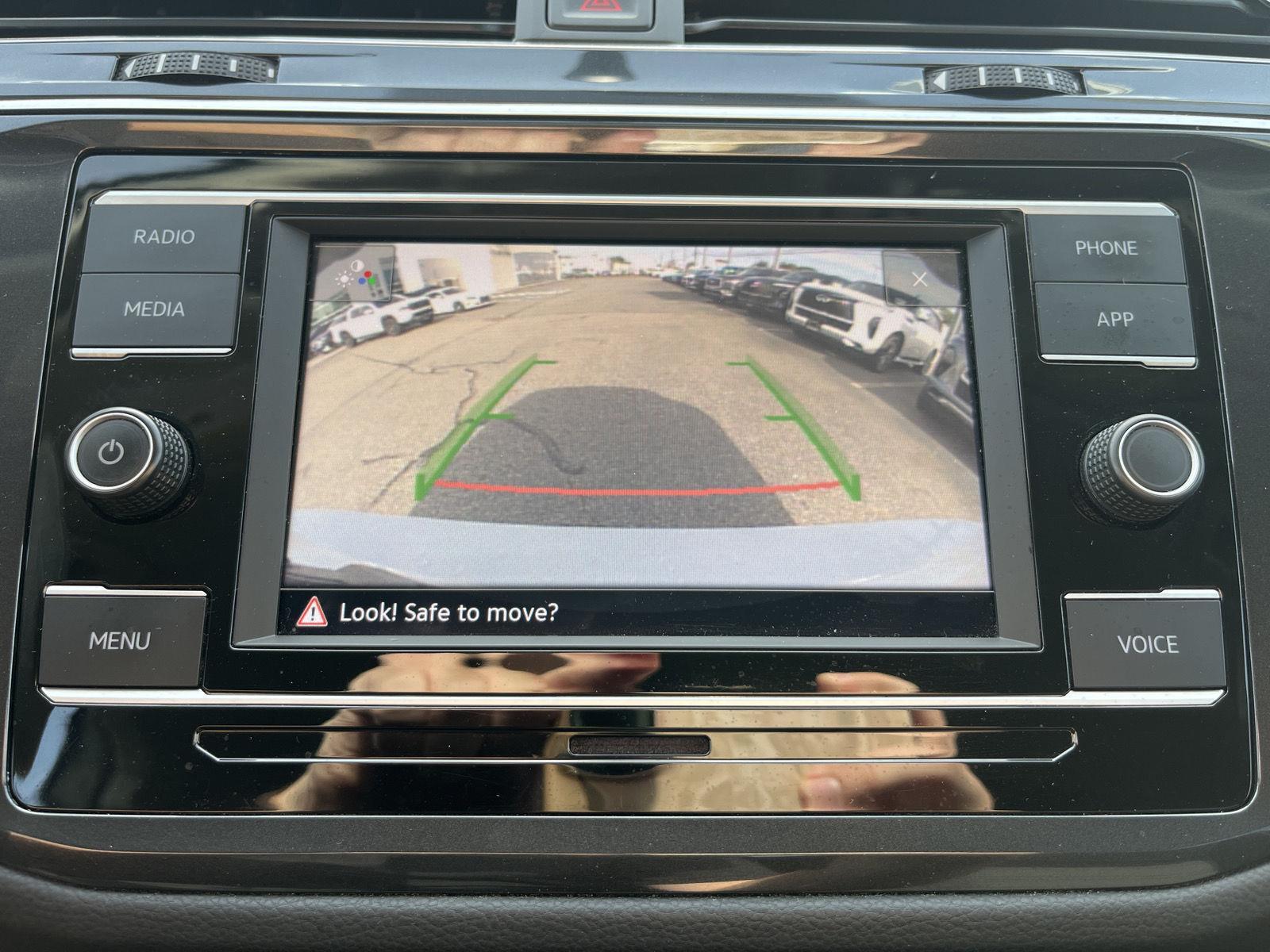 2022 Volkswagen Tiguan S photo 14