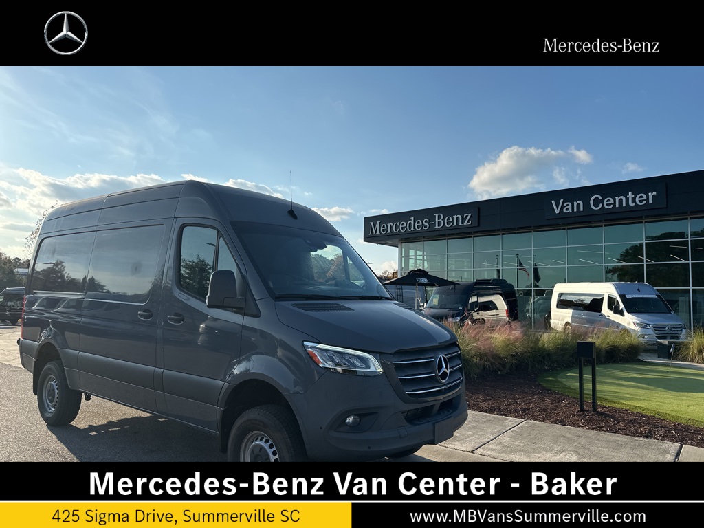 2022 Mercedes-Benz Sprinter Cargo Van Base's photo